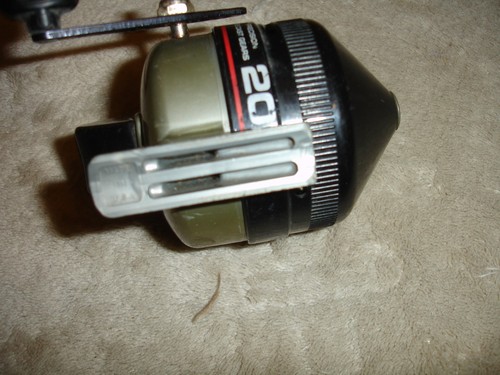 Lot of (3) Vintage Zebco 202 Fishing Reels Made in USA - 第 6/20 張圖片