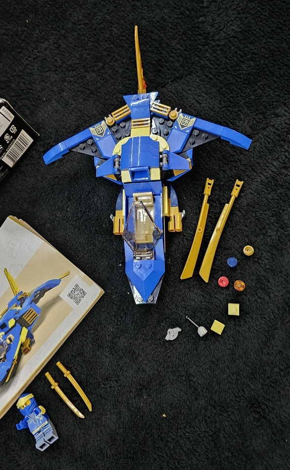 LEGO Ninjago 71784 Jay's Lightning Jet EVO, Foto 4 von 5