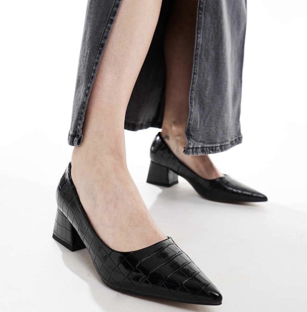 ASOS DESIGN Wide Fit Saint block mid heeled shoes In Black uk size