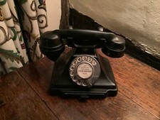BAKELITE 200 SERIES TELEPHONE IN FULL WORKING ORDER
