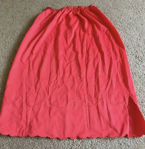 Vintage Avian red nylon half slip, Pillow tab, Small , Lacey Accent - Picture 7 of 8