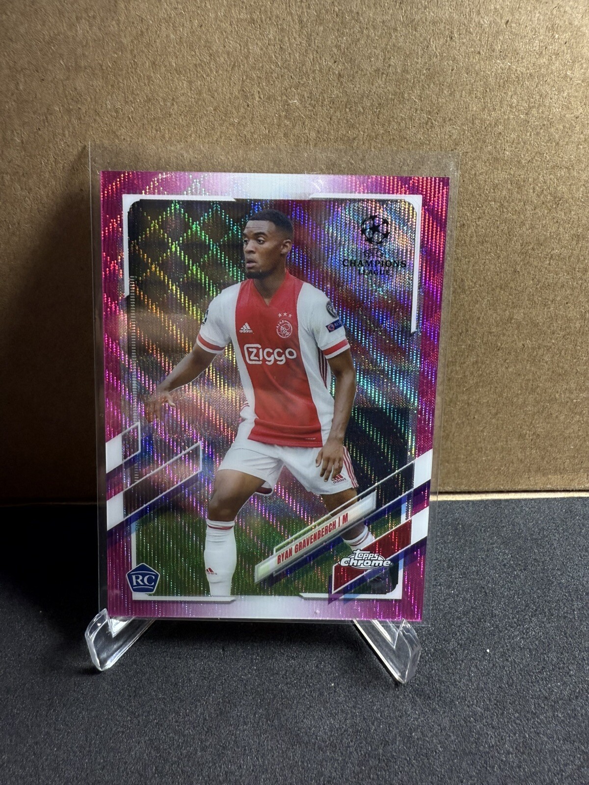 2020-21 Topps Chrome UEFA Champions League Pink X-Fractor #98 Ryan Gravenberch