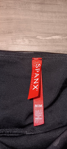 Spanx Womens Black Camo Leggings Medium Compression Great Condition - Picture 6 of 6