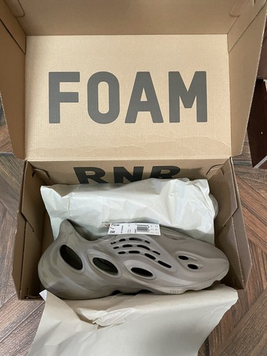 yeezy foam runner size 10