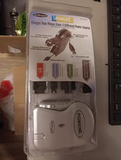 NEW Ear Hugger Power Pod CCT-8352 Charges From 4 Different Power Sources POWERUP