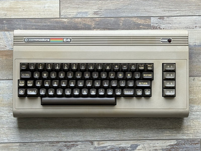 Fully Refurbished Commodore 64 (NTSC)   Recapped, Tested, 30-Day Guarantee