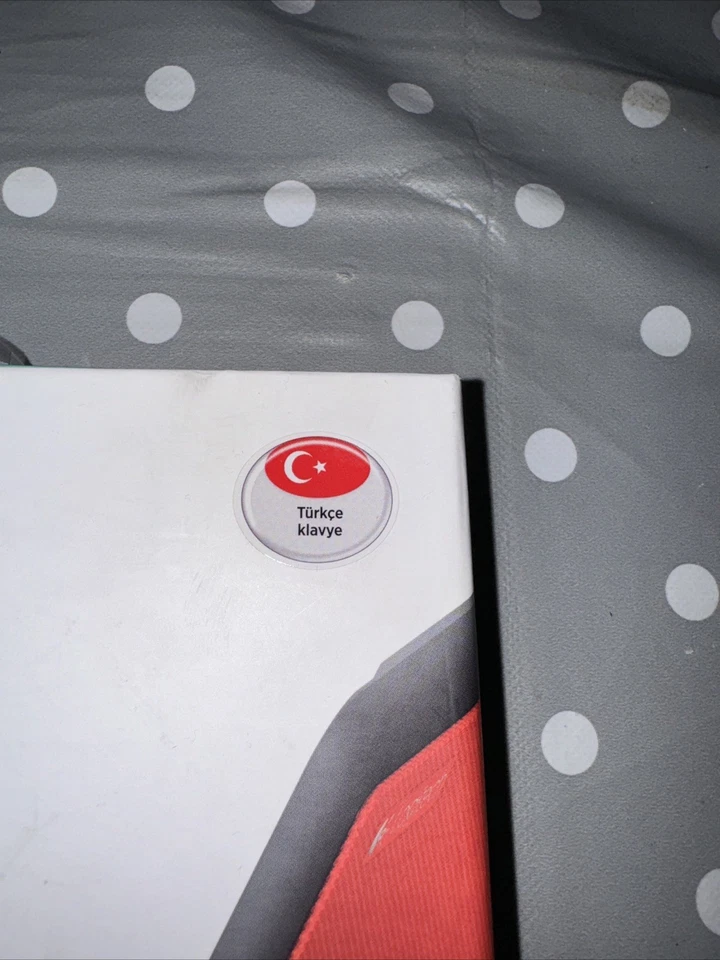 Logitech CANVAS Turkish Alphabet Compatible Keyboad Case For iPad Air 2 - Image 2 of 4