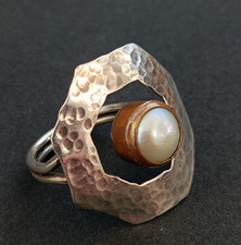 Vintage Modernist Silver Pearl Ring Artisan Bold Geometric Two Tone Hammered 925