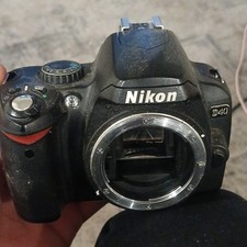 Nikon D40 Digital SLR Camera Body Only 6.1MP Black USB Nikon D Series