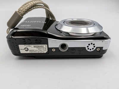 FUJIFILM FINEPIX AX500 コンパクトデジタルカメラ シルバー FUJIFILM FINEPIX AX500 コンパクトデジタルカメラ シルバー