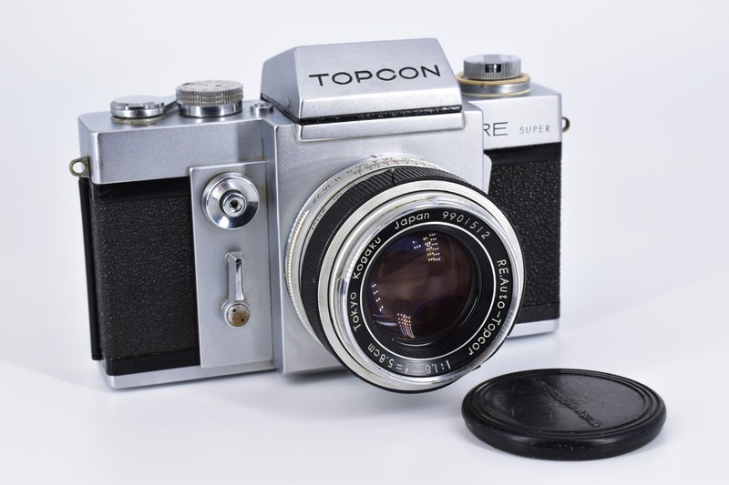 TOPCON RE Super 35mm SLR camera.  Auto Topcor f1.8/ 58mm lens.