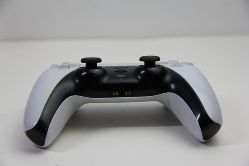 Sony DualSense Wireless Controller - White - Picture 3 of 8