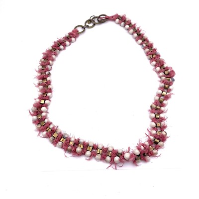 Beaded Link Furry String Chain Necklace Hook Closure