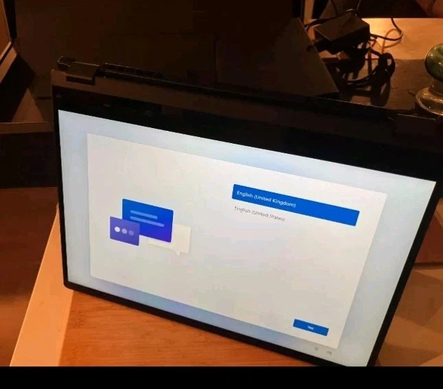 ASUS ROG Flow X13 - R9 5900HS - RTX 3050Ti 120Hz *original packaging* - Image 3 of 4