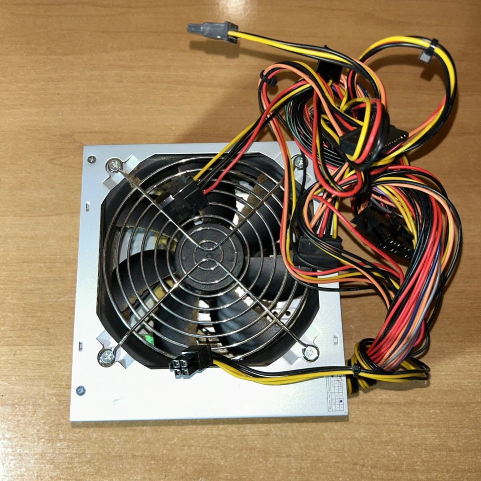 iTek Energy PIV 500W Alimentatore per Computer - Argento (ITPS500) - Immagine 2 di 3