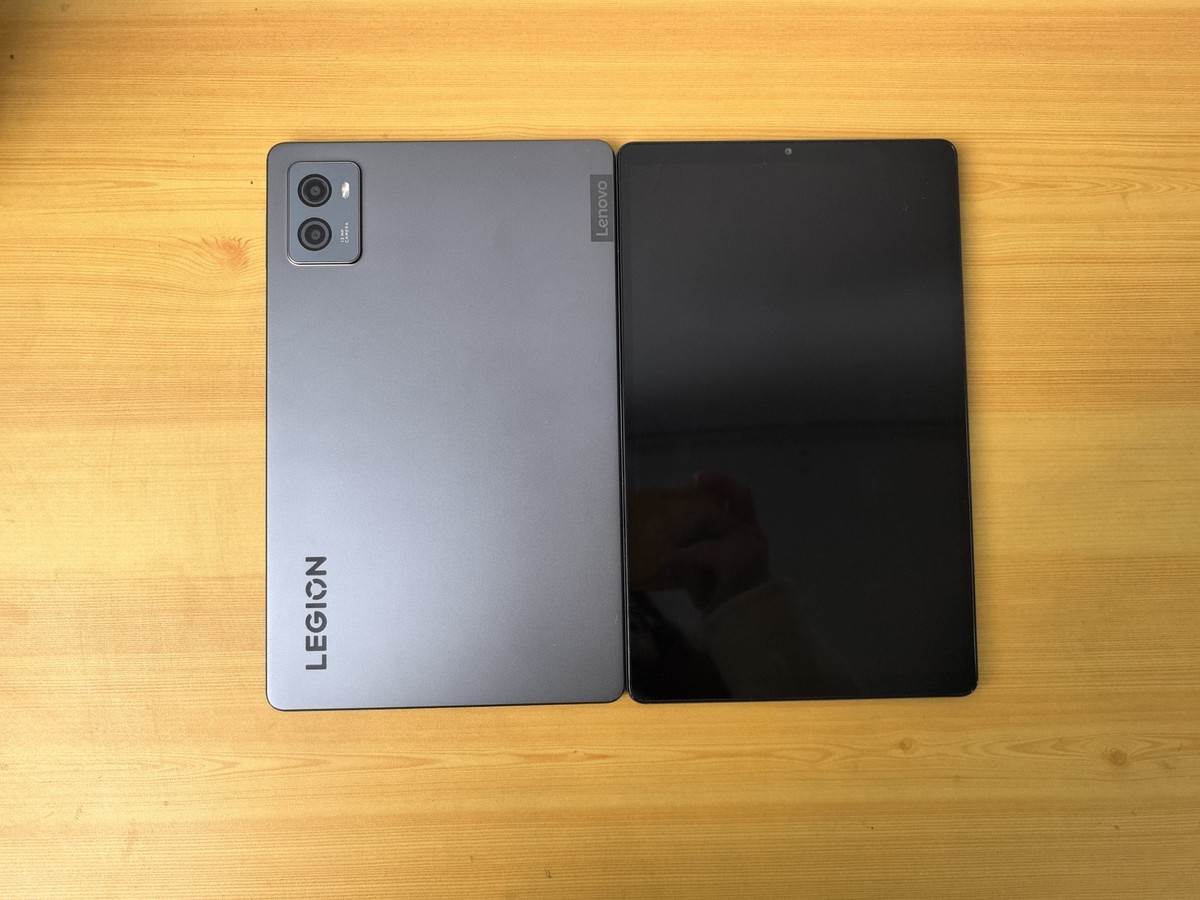 Lenovo Legion Y700 (2023)8.8” 13MP Snapdragon 8+ Gen 1 WIFI