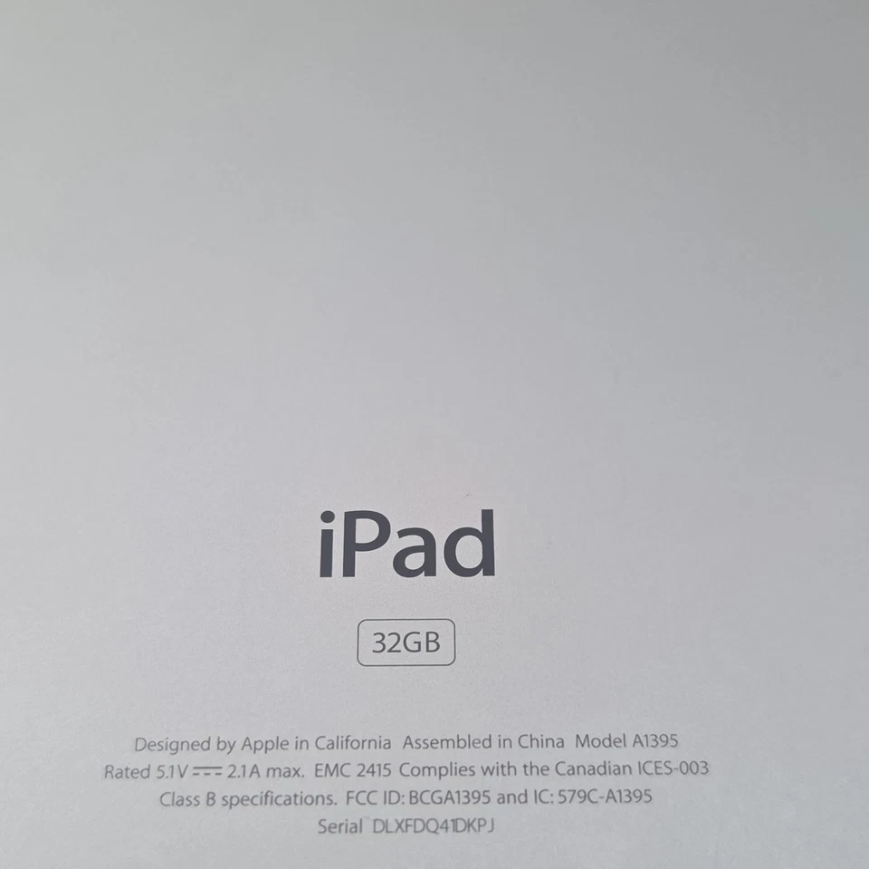 Apple iPad 2 · 32GB · Wi-Fi, foto 3 di 3