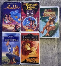 Lot of 5 Walt Disney VHS Tapes Clamshell Case-Lion King 1 2,Aladdin 1 2 ,Tarzan