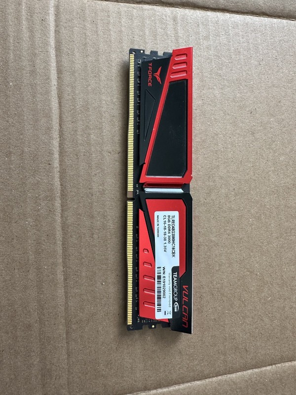 TeamGroup T-Force Vulcan Z 8GB (1x8GB) RAM DDR4 3000MHz TLRED48G3000HC16CBK