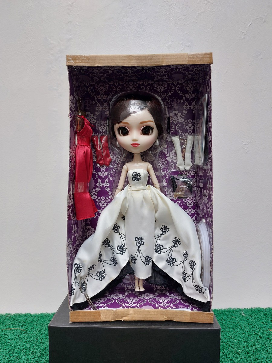 NRFB Sabrina as Audrey Hepburn Pullip Groove Inc P009 | eBay NRFB Sabrina as Audrey Hepburn Pullip Groove Inc P009 | eBay