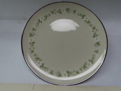 Noritake Ivory China Japan 7572N Cornelia Lunch/Salad Plate 8 3/8''  