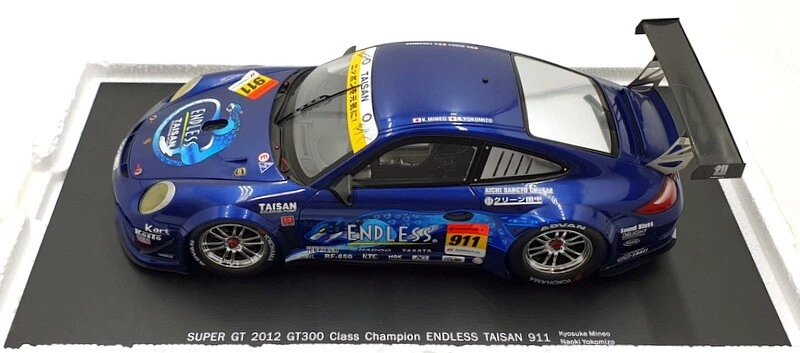 EBBRO 1/18 Scale 81001 - Porsche 911 GT3 Endless Taisan Super GT300 2012 - Image 3 of 4