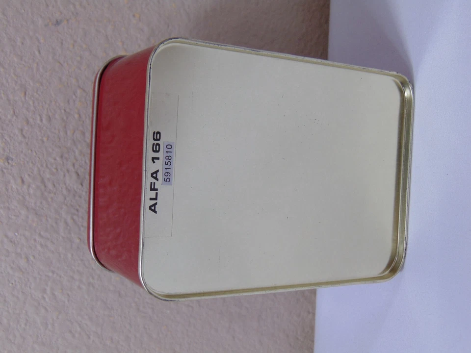 SOLIDO ESCALA 1:43 1998 ALFA ROMEO 166 - AZUL CON PRESENTACIÓN ESTAÑO FUNDIDO A PRESIÓN Foto 2 de 4