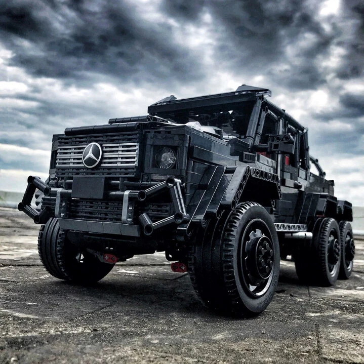 3300PCS Mercedes G63 AMG 6x6 RC Remote Control Technic Model Black