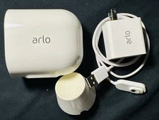 Arlo Ultra 2 VMC5040 4K Ultra HD Wire-Free Security Camera W/Bundle - Excellent