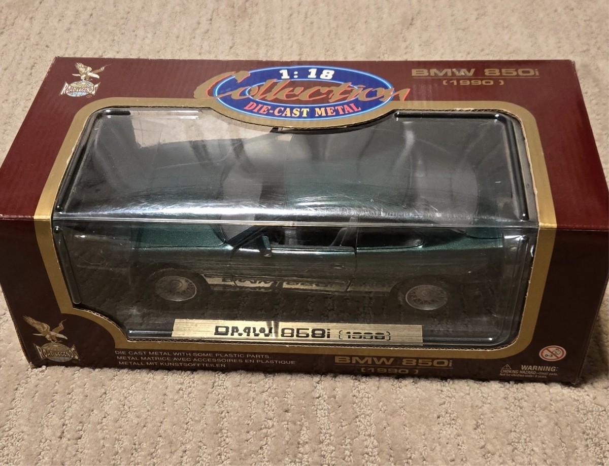BMW 850i 1:18 Diecast Model Plus 1996 BMW 8-Series Sales Brochure