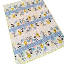 Vintage 90s Baby Looney Tunes Quilted Crib Blanket Bugs Silvester Tweety Quilt