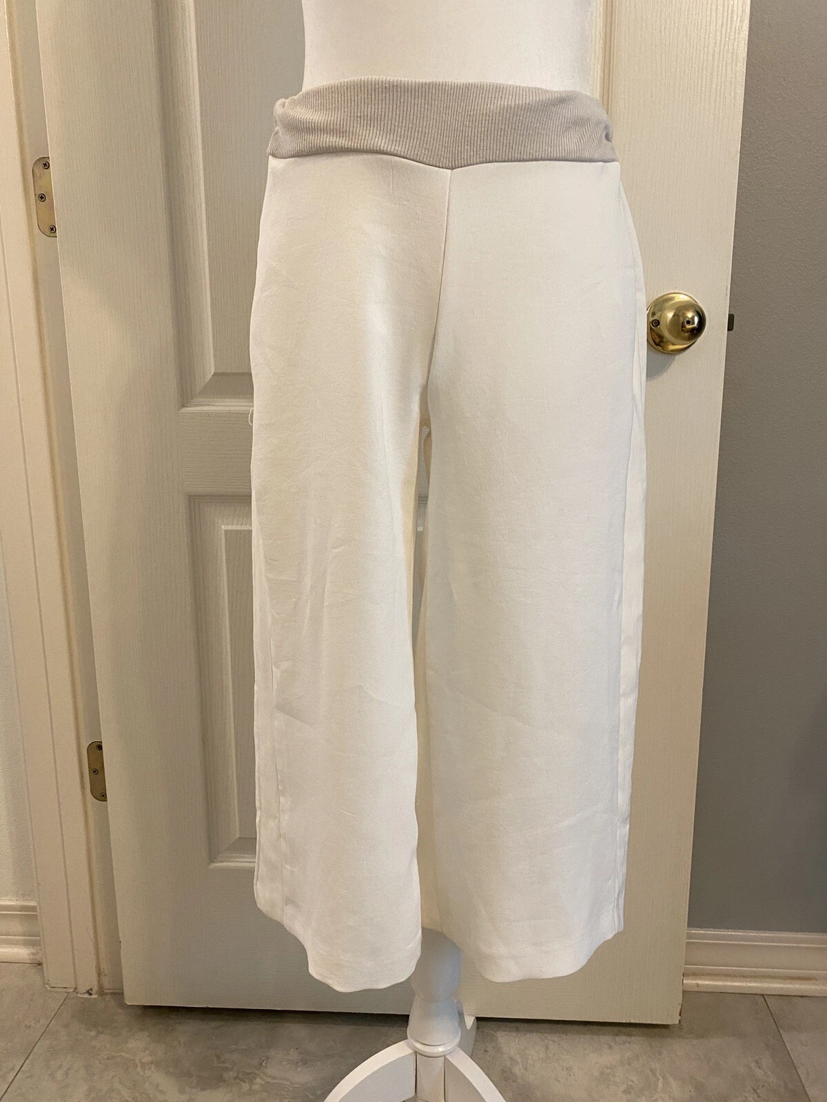 Lola and Sophie Wide Leg Capris While Small