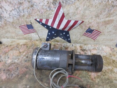GUSHER PUMP MSV-1-100 35K940-81 COOLANT PUMP