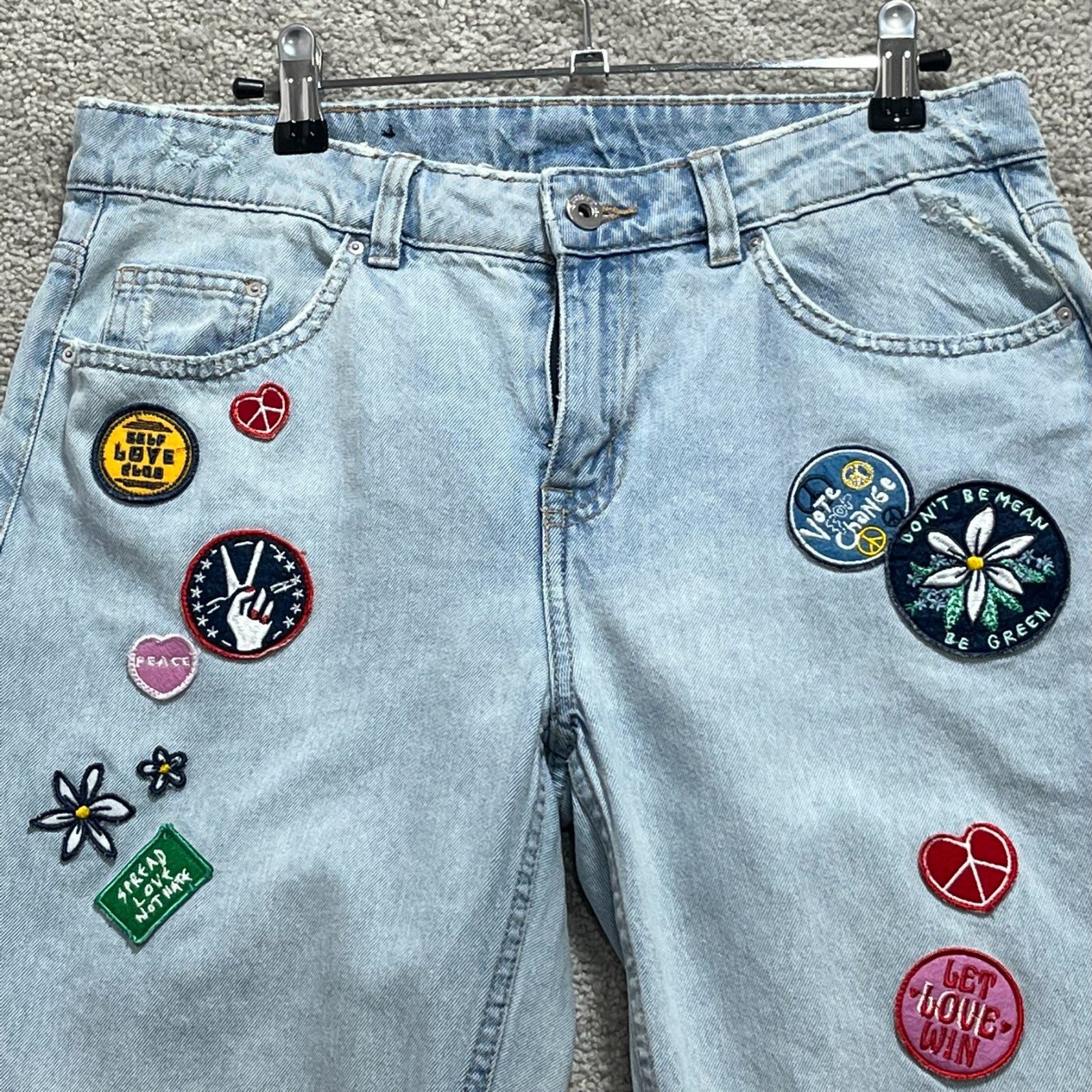 Divided H&M Jeans Women's 8 Blue Demin Mid Rise Patch Straight Leg 5-Pocket thumbnail 2