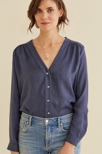 blusa azul marino