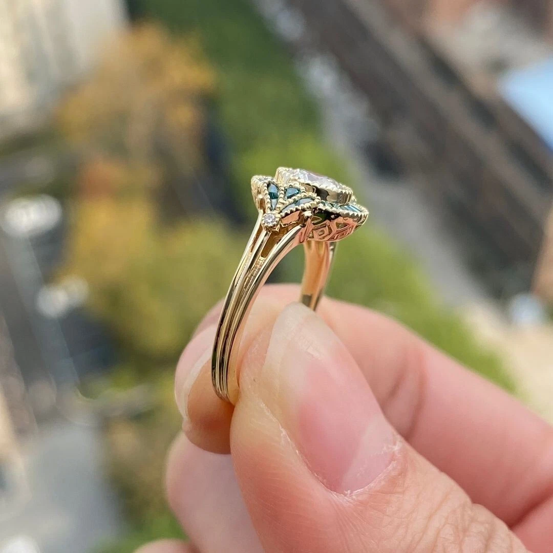 Classic moissanite store