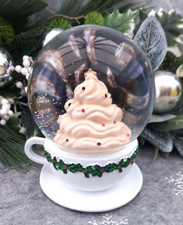 TK MAXX Christmas CandyCane Cupcake  Bakery  Snow Globe RARE
