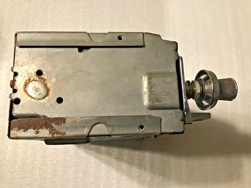 1964 Pontiac Super Deluxe Delco AM Push Button Radio used original Grand Prix - Picture 3 of 8