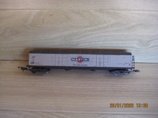 LIMA MODEL RAILWAYS     MARTINI    BOGIE BOX WAGON       No BOX Hornby Couplings