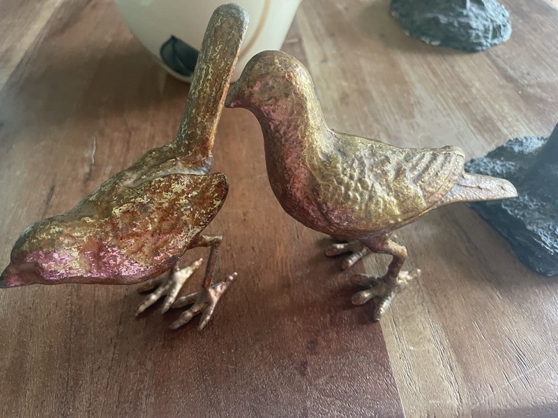Set of 2 heavy, Painted Metal Bird Figurines Gold