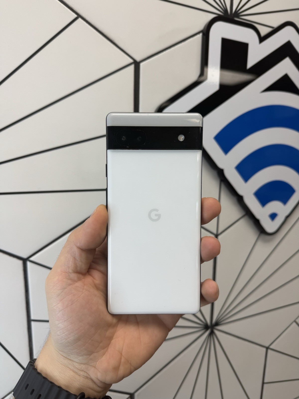 Google Pixel 6a 128GB Unlocked- White- Very Good Condition