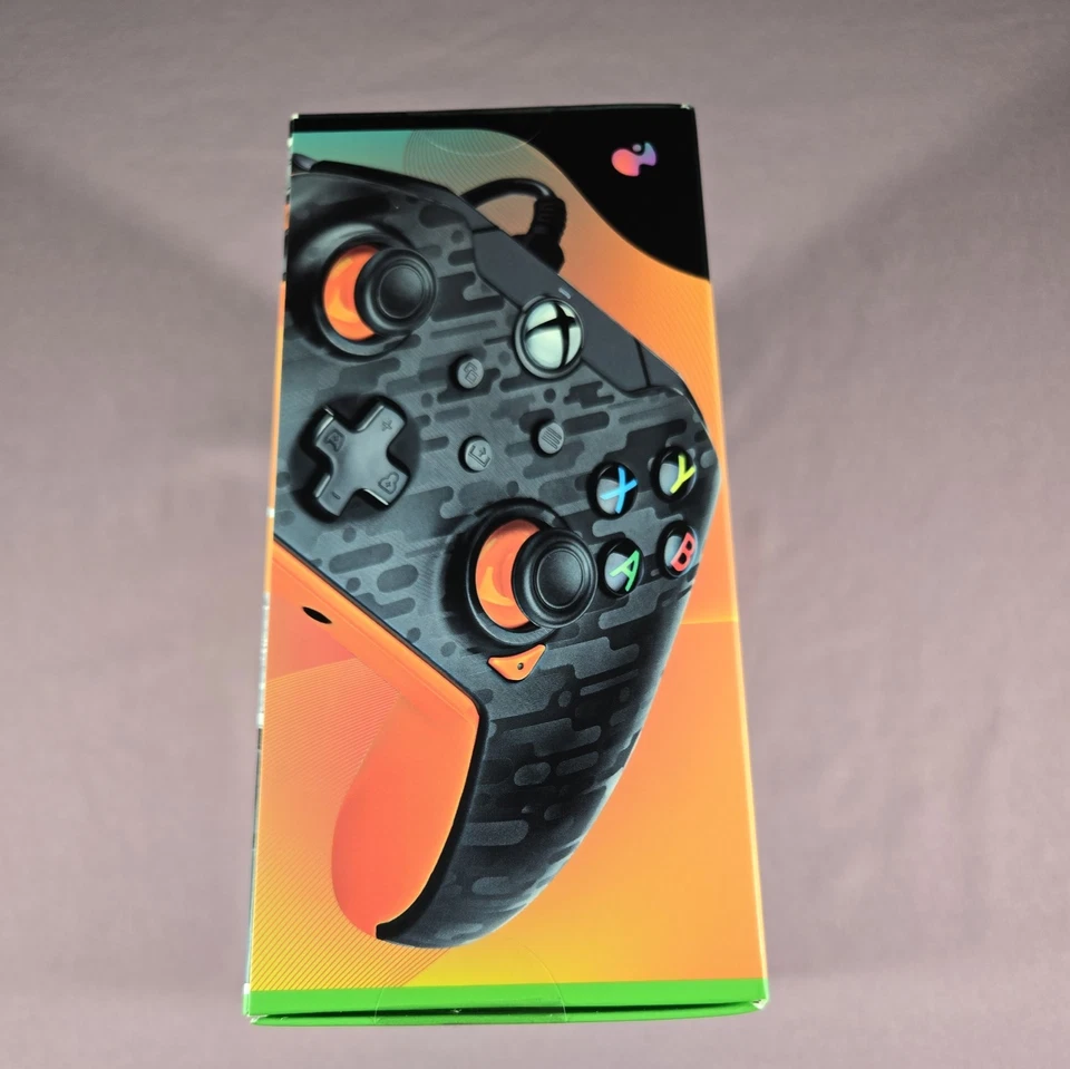 Brand New Neon Atomic Carbon Wired Controller for XBOX Series X-S ONE by PDP - Image 4 of 4