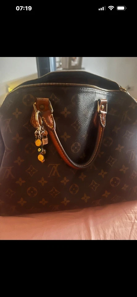 Louis Vuitton Speedy 30, foto 3 di 5
