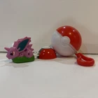 1999 Vintage Burger King Toy Pokemon NIDORAN WITH LAUNCHER  & Pokeball -used