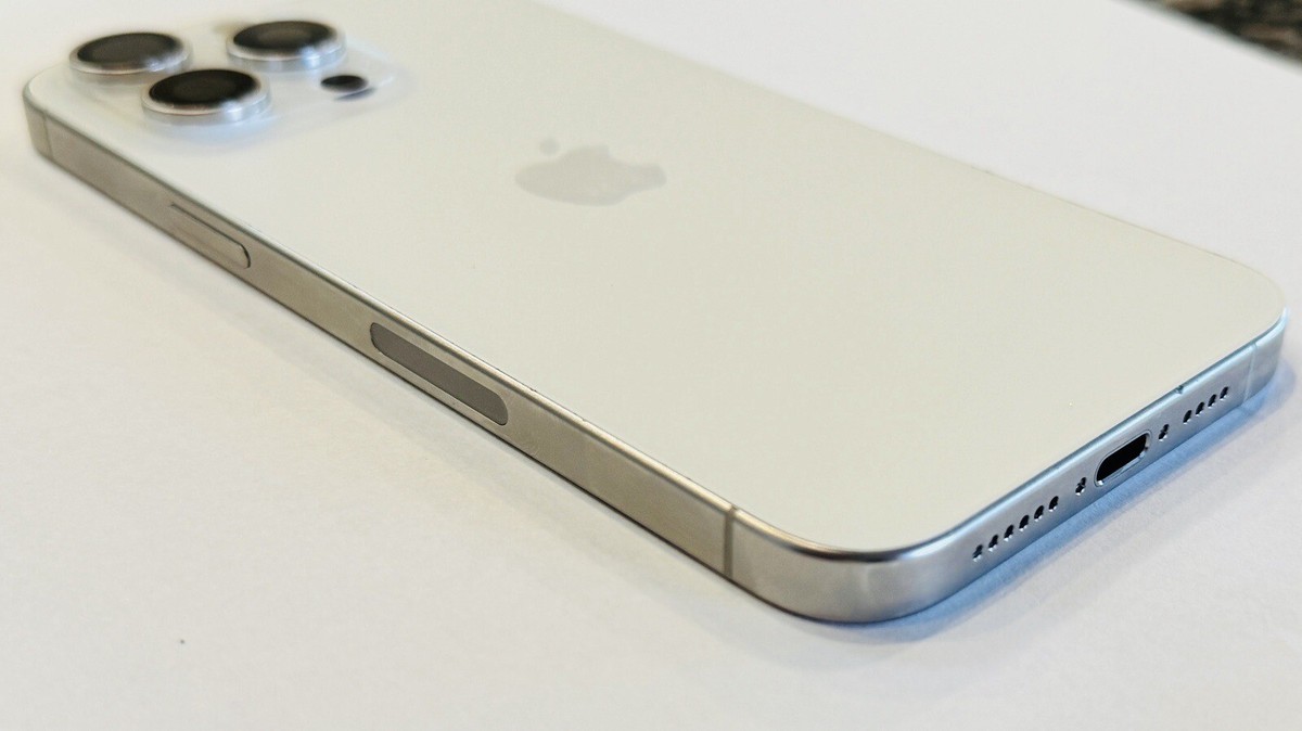 iPhone 15 Pro MAX Silver White Back Housing With Small Part