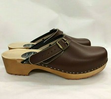 Brown leather clogs I swedish clogs I Handmade wooden clogs from Sweden