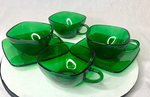 Vintage Lot of 6 Anchor Hocking Glass Forrest Green Charm 4 Cups and 2 Saucers - Picture 14 of 14