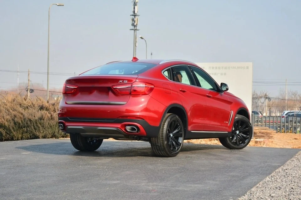 Barra transversal sin tornillo plateada apta para BMW X6 2014-2024 Foto 3 de 4