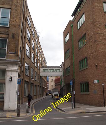Foto 6x4 Cayton Street, London, EC1 Eine Verbindung zwischen den beiden Universitäten si c2013
