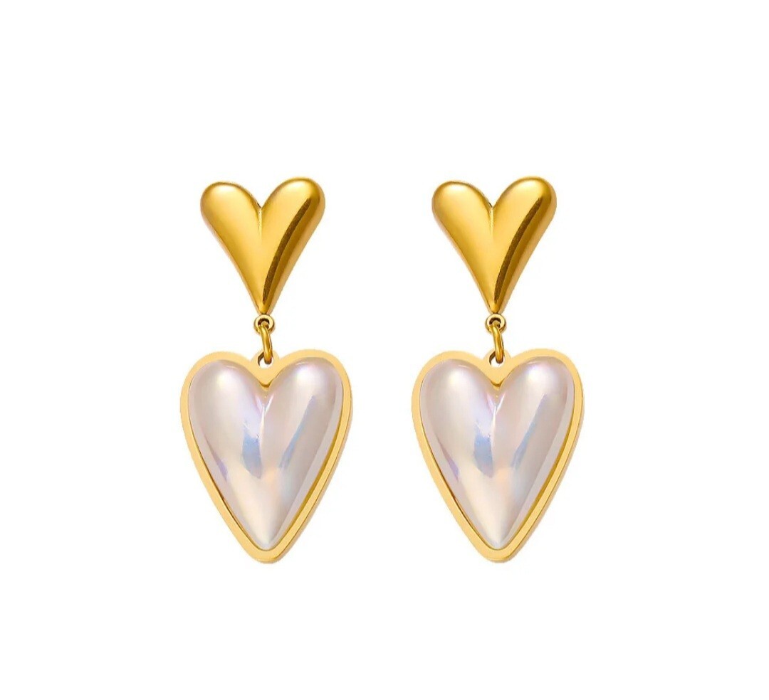 Pending hanging pearls of heart imitation. In Stainless Steel and Gold Plating
